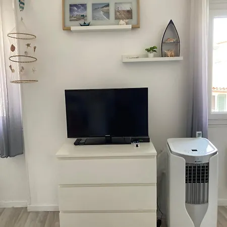 Bright And Airy For 2 Guests Near Marche Provencal Apartmán Antibes